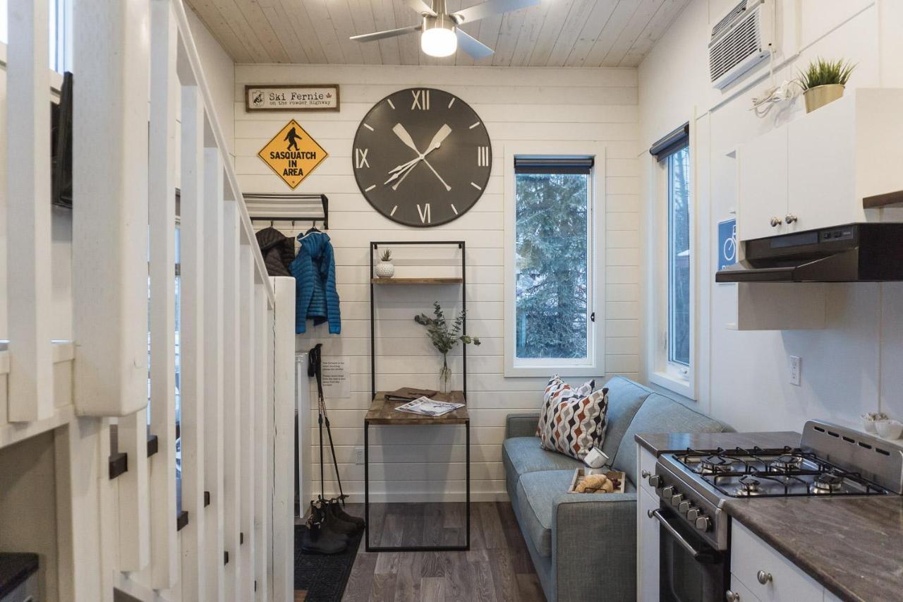 Tiny Homes By Snow Valley Lodging Fernie Exterior photo