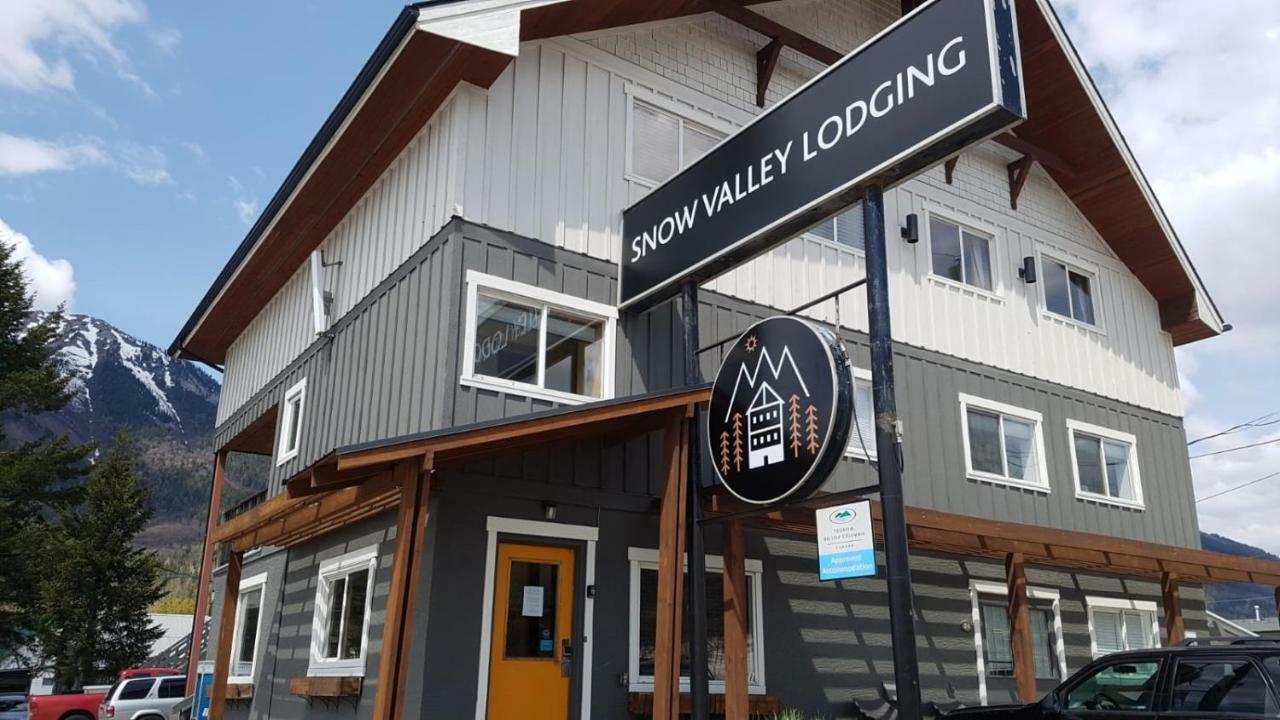 Tiny Homes By Snow Valley Lodging Fernie Exterior photo